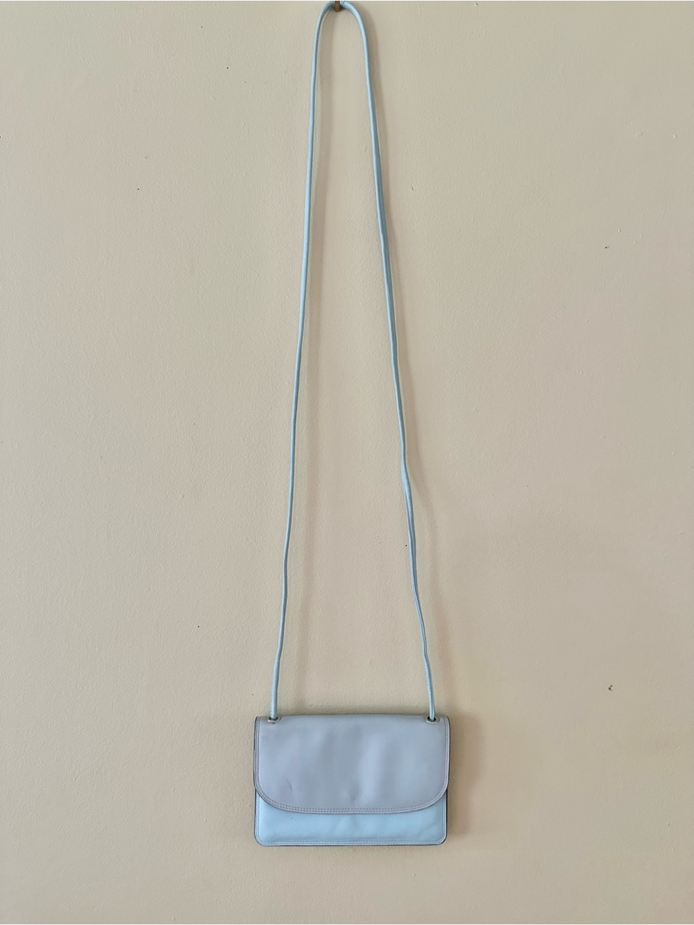 ili New York Pastel Colorblock Leather Crossbody Wallet Bag with RFID Technology